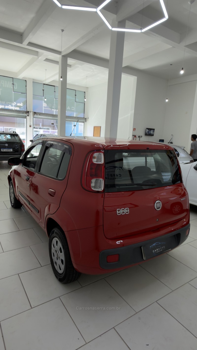 UNO 1.0 EVO VIVACE 8V FLEX 4P MANUAL - 2011 - CAXIAS DO SUL