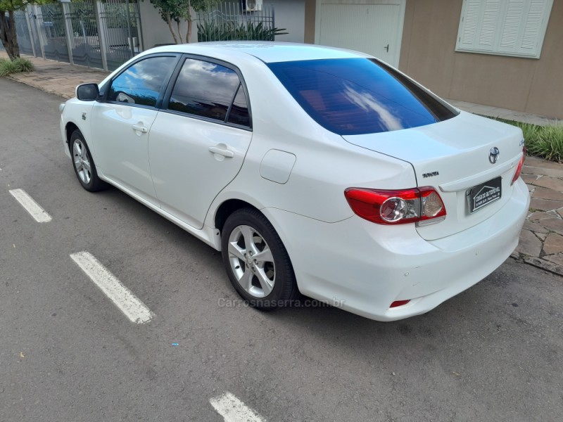 COROLLA 1.8 GLI 16V FLEX 4P AUTOMÁTICO - 2013 - NOVA PRATA