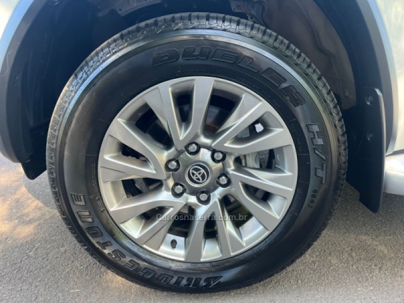 HILUX SW4 2.8 4X4 SRX PLATINUM TURBO DIESEL 4P AUTOMÁTICO - 2023 - BENTO GONçALVES