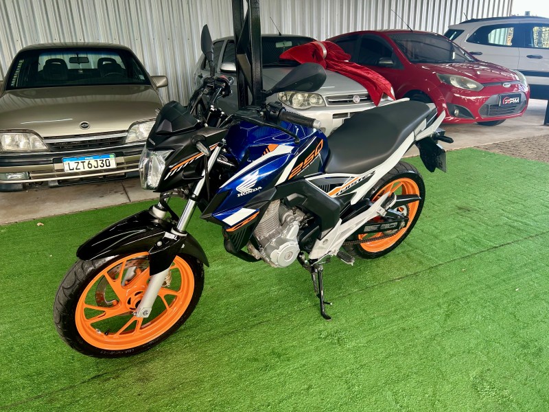CB 250F TWISTER CBS - 2020 - SãO SEBASTIãO DO CAí