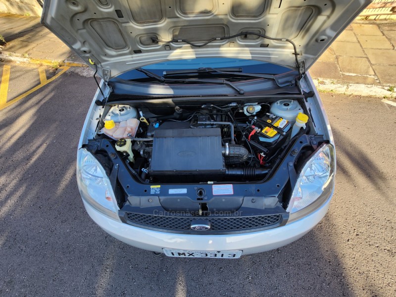 FIESTA 1.0 MPI HATCH 8V FLEX 4P MANUAL - 2006 - VERANóPOLIS