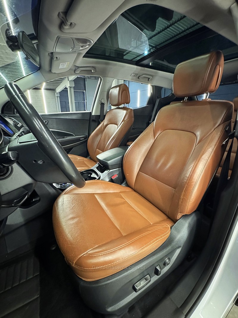 SANTA FÉ 3.3 MPFI 4X4 7 LUGARES V6 270CV GASOLINA 4P AUTOMÁTICO - 2015 - PASSO FUNDO