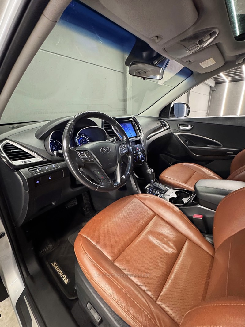 SANTA FÉ 3.3 MPFI 4X4 7 LUGARES V6 270CV GASOLINA 4P AUTOMÁTICO - 2015 - PASSO FUNDO