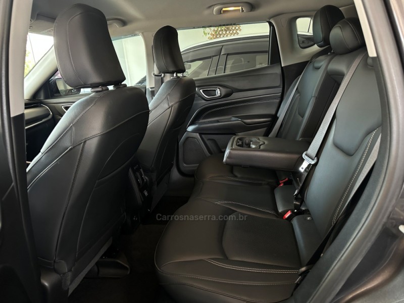 COMPASS 1.3 LONGITUDE T270 16V TURBO 4X2 FLEX 4P AUTOMÁTICO - 2023 - GUAPORé