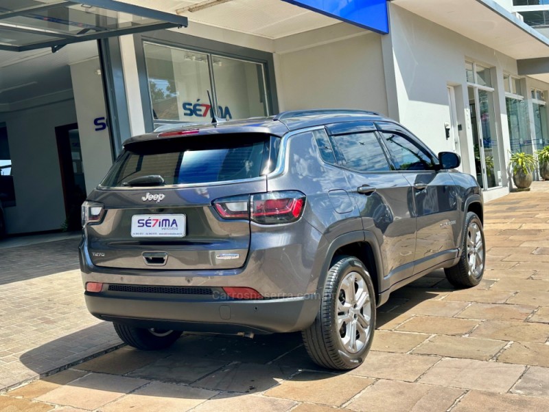 COMPASS 1.3 LONGITUDE T270 16V TURBO 4X2 FLEX 4P AUTOMÁTICO - 2023 - GUAPORé