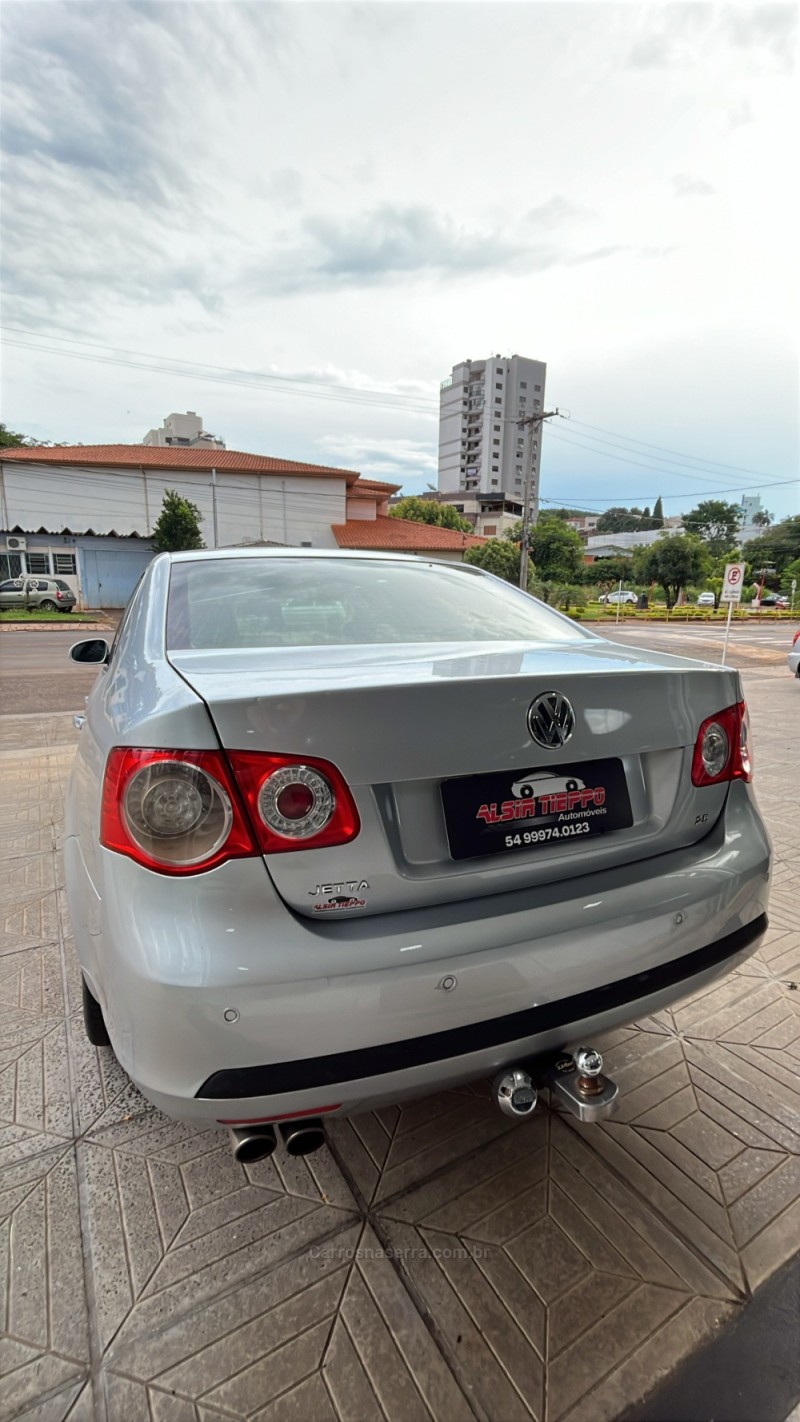 JETTA 2.5 I 20V 170CV GASOLINA 4P TIPTRONIC - 2009 - SANANDUVA