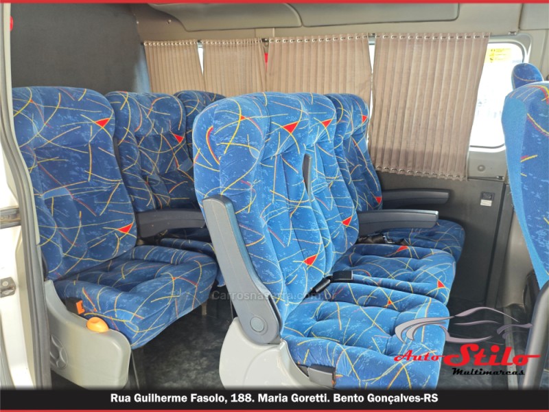 MASTER 2.3 DCI MINIBUS VIP L3H2 16 LUGARES 16V DIESEL 4P MANUAL - 2014 - BENTO GONçALVES