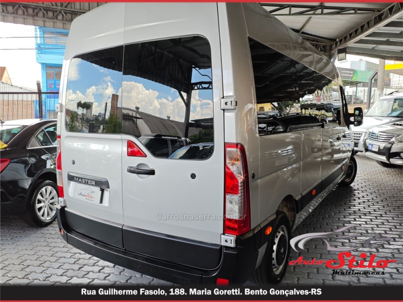 MASTER 2.3 DCI MINIBUS VIP L3H2 16 LUGARES 16V DIESEL 4P MANUAL - 2014 - BENTO GONçALVES