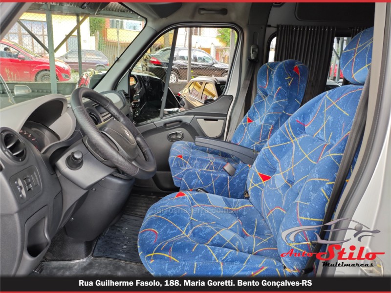 MASTER 2.3 DCI MINIBUS VIP L3H2 16 LUGARES 16V DIESEL 4P MANUAL - 2014 - BENTO GONçALVES
