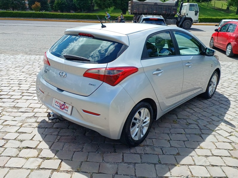 HB20 1.0 COMFORT 12V FLEX 4P MANUAL - 2015 - FLORES DA CUNHA