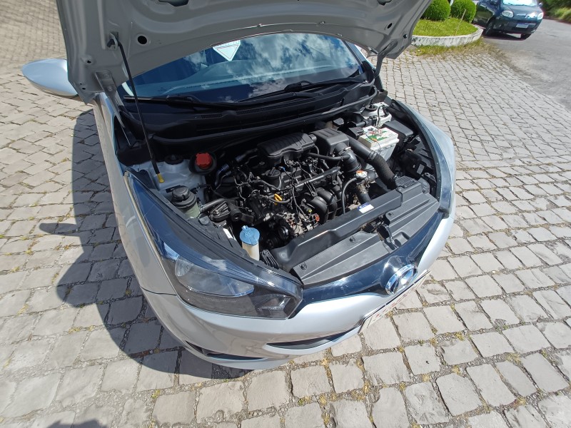 HB20 1.0 COMFORT 12V FLEX 4P MANUAL - 2015 - FLORES DA CUNHA