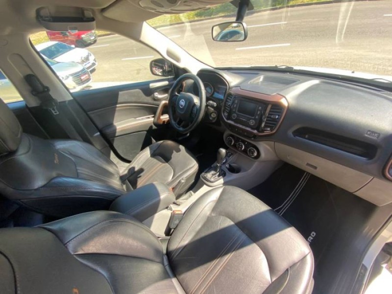 TORO 2.0 16V TURBO DIESEL VOLCANO 4WD AUTOMÁTICO - 2017 - CAXIAS DO SUL