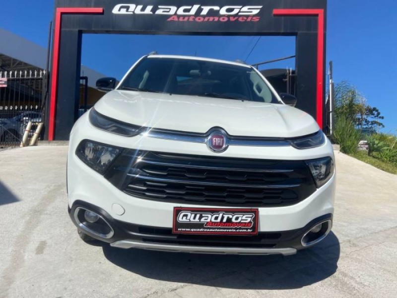 TORO 2.0 16V TURBO DIESEL VOLCANO 4WD AUTOMÁTICO - 2017 - CAXIAS DO SUL