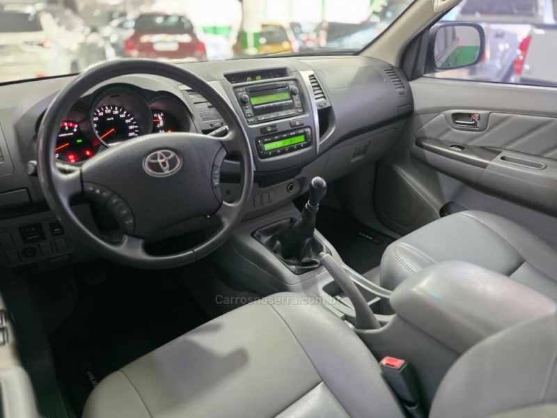 HILUX 3.0 SRV 4X2 CD 16V TURBO INTERCOOLER DIESEL 4P MANUAL - 2009 - SAPUCAIA DO SUL