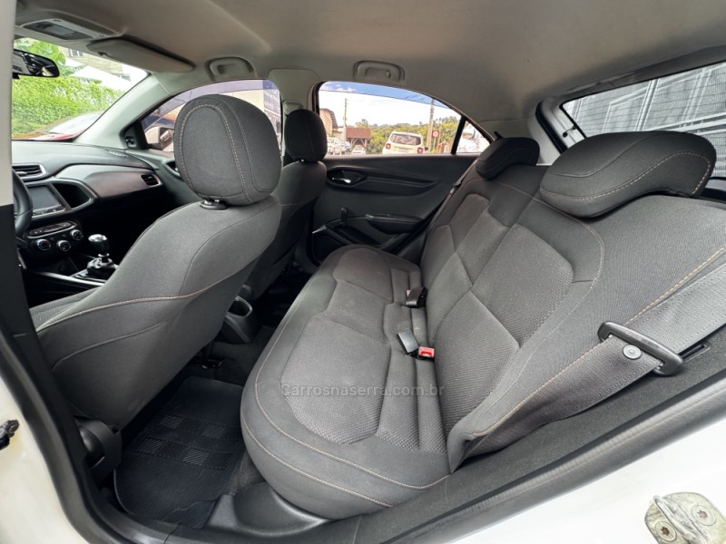 ONIX 1.4 MPFI LT 8V FLEX 4P MANUAL - 2015 - FELIZ