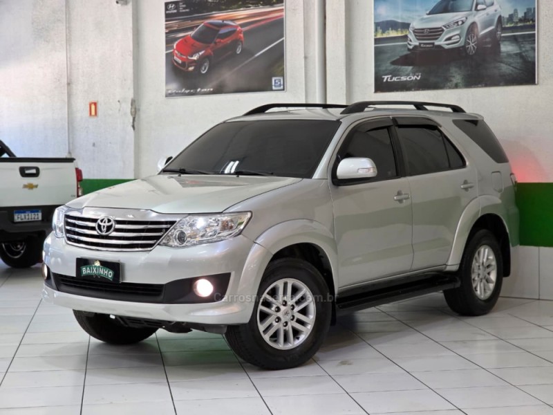 hilux sw4 2.7 sr 4x2 16v flex 4p automatico 2013 sapucaia do sul