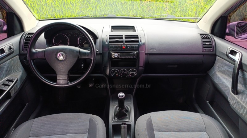 POLO 1.6 MI COMFORTLINE 8V FLEX 4P MANUAL - 2010 - CAXIAS DO SUL