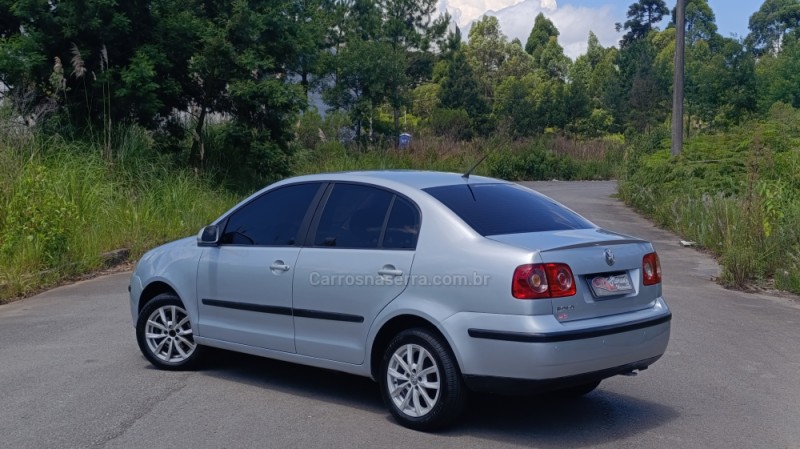 POLO 1.6 MI COMFORTLINE 8V FLEX 4P MANUAL - 2010 - CAXIAS DO SUL