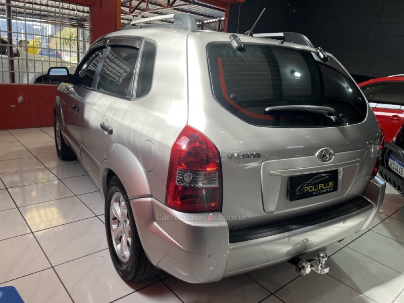 TUCSON 2.0 MPFI GL 16V 142CV 2WD GASOLINA 4P MANUAL - 2010 - CAXIAS DO SUL