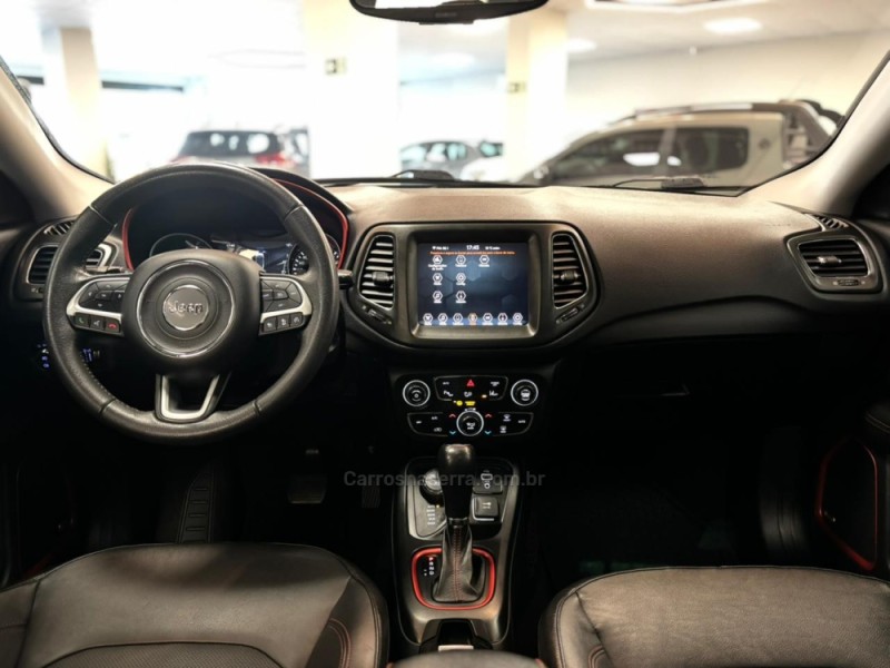 COMPASS 2.0 16V DIESEL TRAILHAWK 4X4 AUTOMÁTICO - 2019 - CARLOS BARBOSA