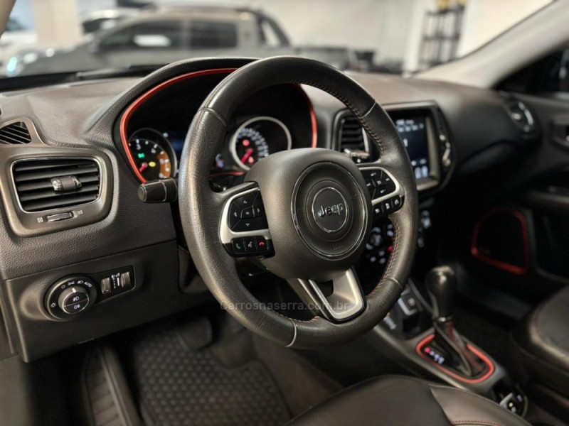 COMPASS 2.0 16V DIESEL TRAILHAWK 4X4 AUTOMÁTICO - 2019 - CARLOS BARBOSA