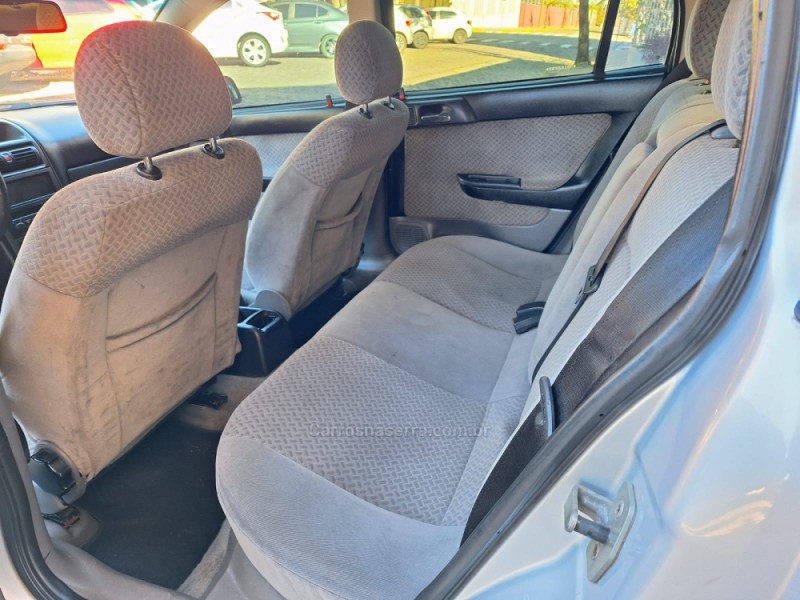 ASTRA 2.0 MPFI CD 8V GASOLINA 4P MANUAL - 2004 - BENTO GONçALVES