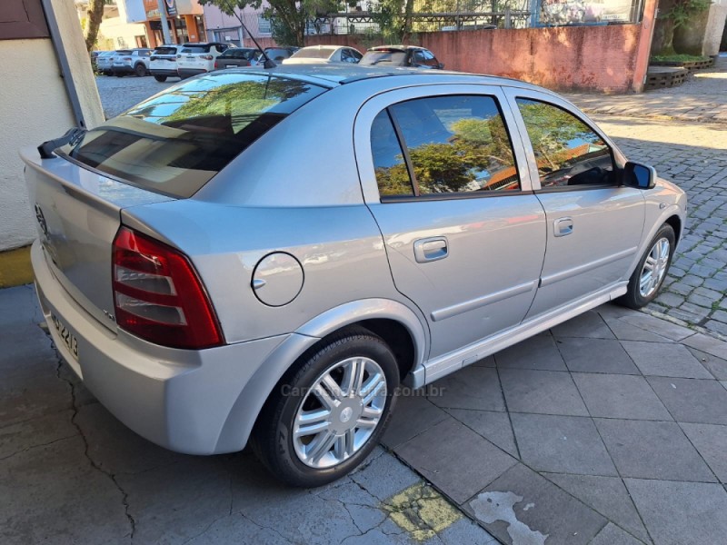 ASTRA 2.0 MPFI CD 8V GASOLINA 4P MANUAL - 2004 - BENTO GONçALVES