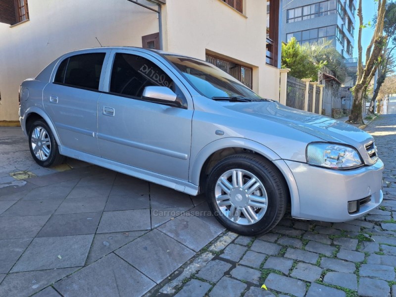 ASTRA 2.0 MPFI CD 8V GASOLINA 4P MANUAL