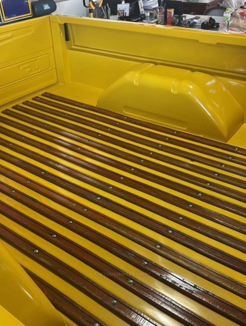 F-100 4.5 8 CILINDROS 16V GASOLINA 2P MANUAL - 1972 - MONTENEGRO