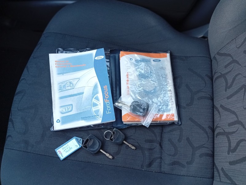 FOCUS 1.6 GL 8V FLEX 4P MANUAL - 2009 - CAXIAS DO SUL