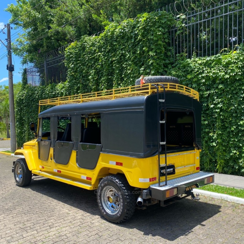 BANDEIRANTE  - 2001 - MONTENEGRO