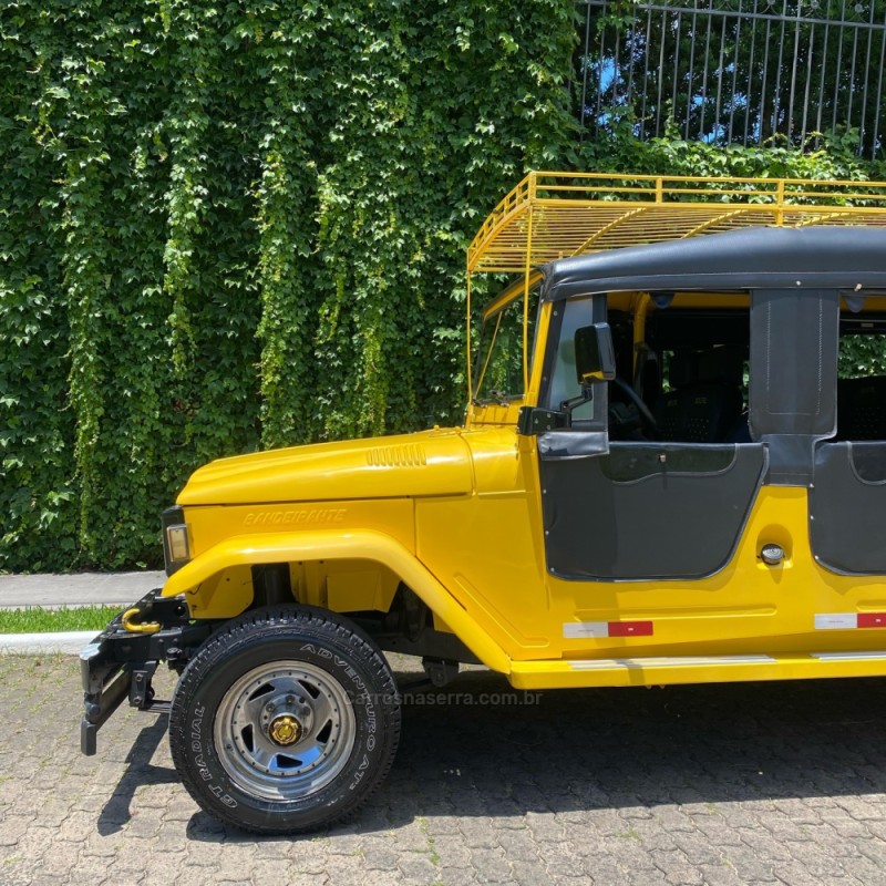 BANDEIRANTE  - 2001 - MONTENEGRO