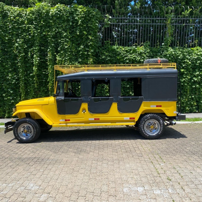 BANDEIRANTE  - 2001 - MONTENEGRO