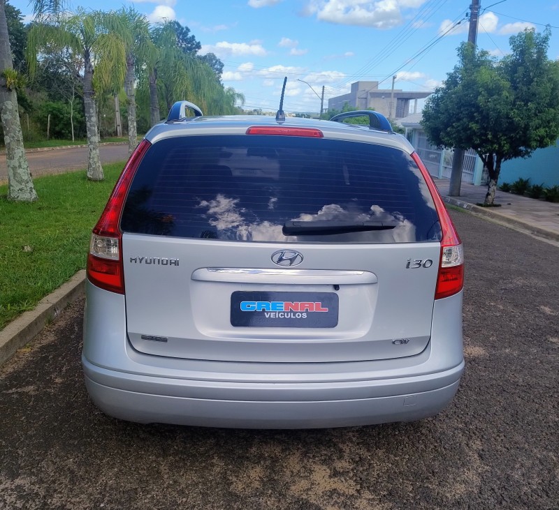 I30 2.0 MPFI GLS 16V GASOLINA 4P MANUAL - 2011 - CAMPO BOM