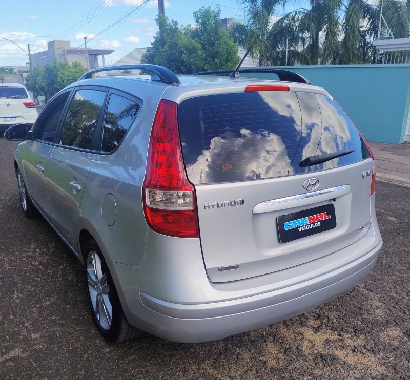 I30 2.0 MPFI GLS 16V GASOLINA 4P MANUAL - 2011 - CAMPO BOM