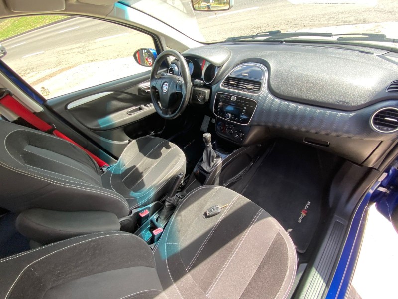 PUNTO 1.8 SPORTING 16V FLEX 4P MANUAL - 2013 - CAXIAS DO SUL