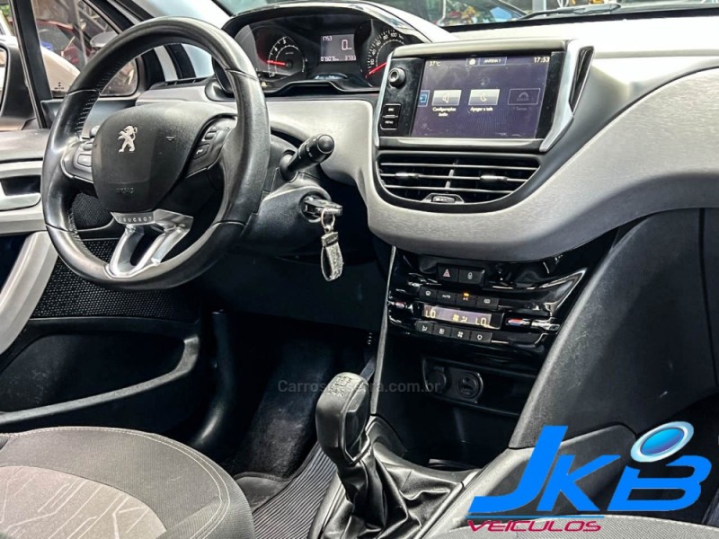 208 1.2 ACTIVE PACK 12V FLEX 4P MANUAL - 2017 - NOVO HAMBURGO