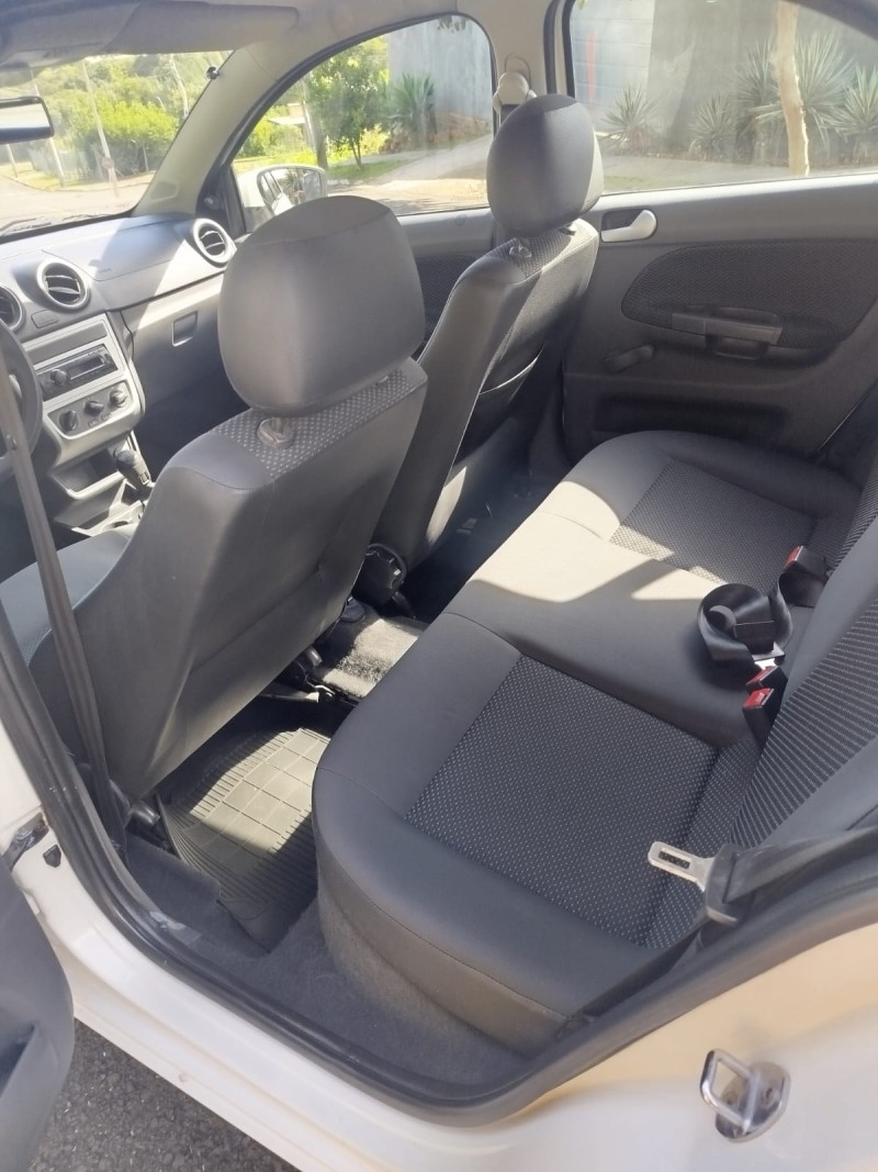 GOL 1.0 8V I-TRED FLEX 4P MANUAL - 2016 - CAMPO BOM