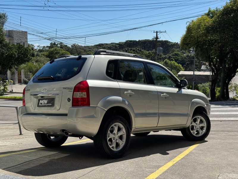 TUCSON 2.0 MPFI GLS 16V 143CV 2WD FLEX 4P AUTOMÁTICO - 2014 - BENTO GONçALVES