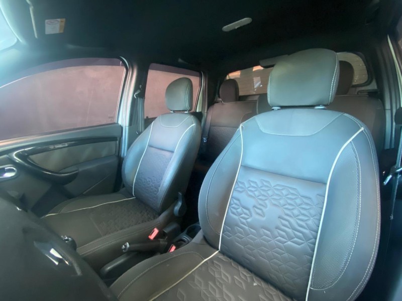 OROCH 1.6 16V DYNAMIQUE FLEX 4P MANUAL - 2017 - CAXIAS DO SUL