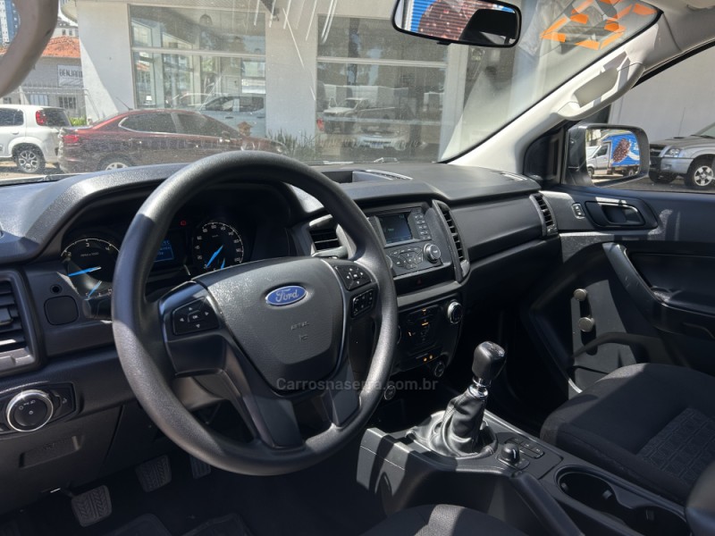 RANGER 2.2 XL 4X4 CS 16V DIESEL 2P MANUAL - 2023 - FARROUPILHA