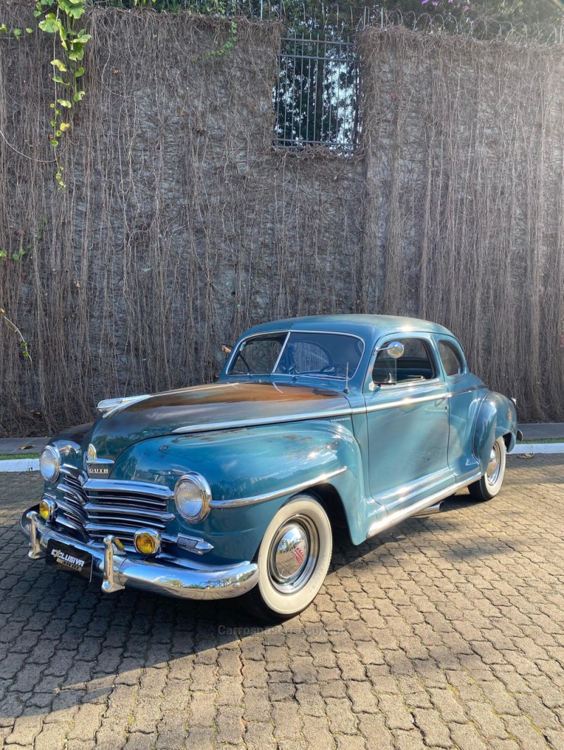 VALIANT 3.7 6CIL. HARDTOP 2P GASOLINA MANUAL - 1948 - MONTENEGRO