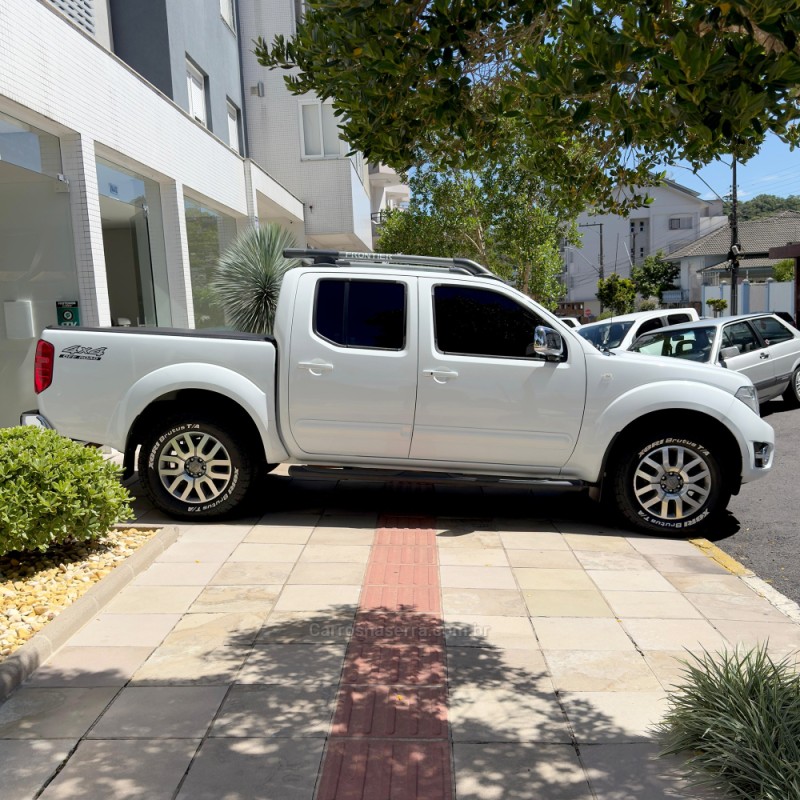 FRONTIER 2.5 SL 4X4 CD TURBO ELETRONIC DIESEL 4P AUTOMÁTICO - 2015 - FLORES DA CUNHA