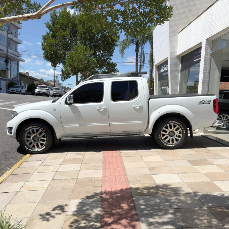 FRONTIER 2.5 SL 4X4 CD TURBO ELETRONIC DIESEL 4P AUTOMÁTICO - 2015 - FLORES DA CUNHA