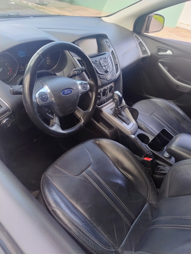 FOCUS 2.0 SE PLUS 16V FLEX 4P AUTOMÁTICO - 2014 - CAMPO BOM