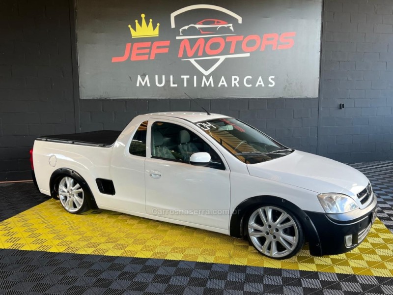 MONTANA 1.8 MPFI CONQUEST CS 8V FLEX 2P MANUAL - 2004 - CAXIAS DO SUL