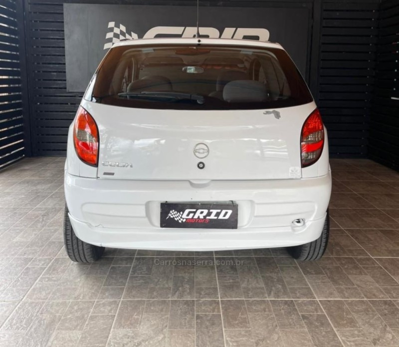 CELTA 1.0 MPFI SPIRIT 8V FLEX 2P MANUAL - 2001 - ESTâNCIA VELHA