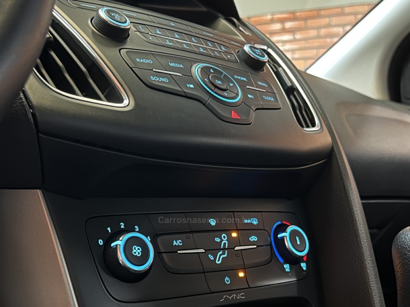 FOCUS 1.6 SE 16V FLEX 4P MANUAL - 2016 - BENTO GONçALVES