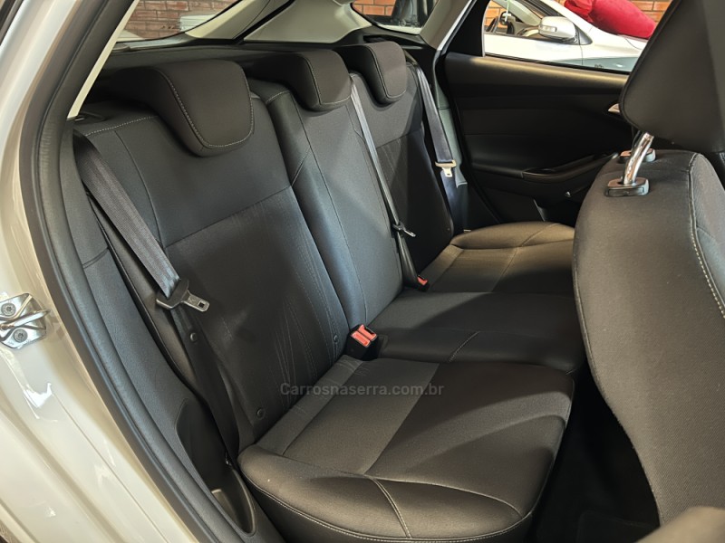 FOCUS 1.6 SE 16V FLEX 4P MANUAL - 2016 - BENTO GONçALVES
