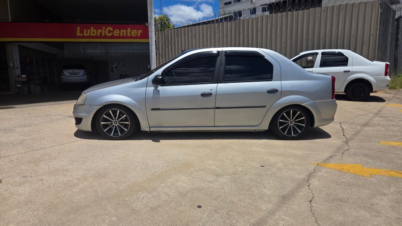 LOGAN 1.0 AUTHENTIQUE 16V FLEX 4P MANUAL - 2011 - CAXIAS DO SUL